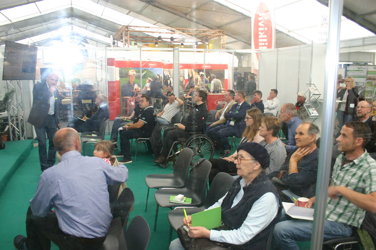 BU: Großes Interesse bei Unternehmen und Kommunen auf MeLa-Stammtisch (Foto: Peter Täufel) (Foto: Peter Täufel)