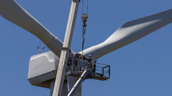 Die Anzahl der Beschäftigten im Bereich erneuerbare Energien sinkt weiter